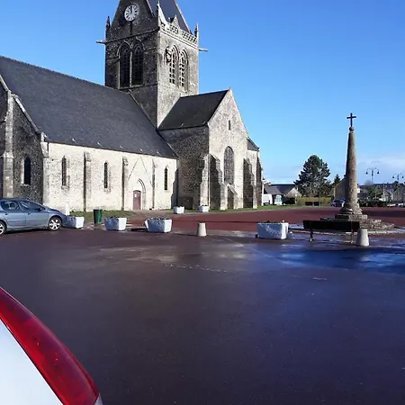 L'ancienne Forgerie De Mere Eglise