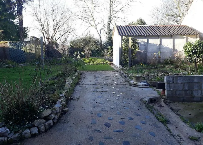 L'ancienne Forgerie De Mere Eglise *