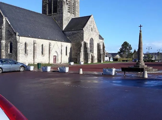 L'ancienne Forgerie De Mere Eglise